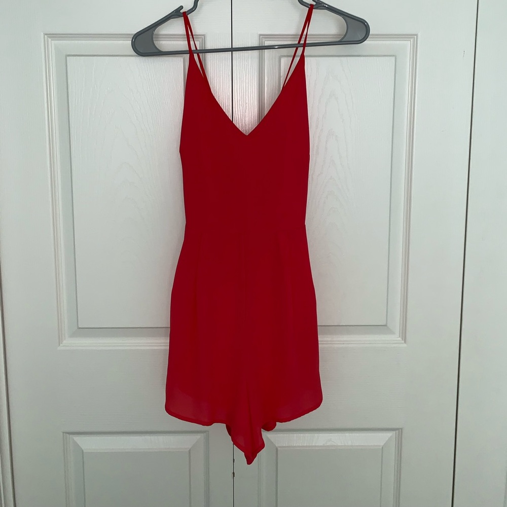 Backless tie Romper